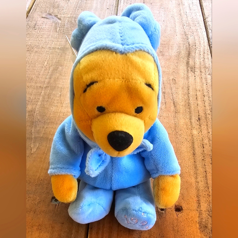 NWT DISNEY Vintage " Winnie the Pooh Easter Bunny 1999" Bean Bag Plush
